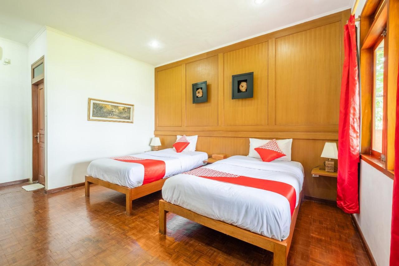 Oyo 1214 My Lagusa Hotel Cimaja Екстериор снимка