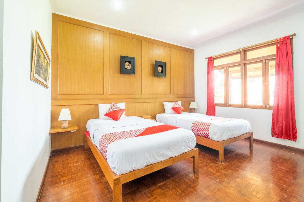 Oyo 1214 My Lagusa Hotel Cimaja Екстериор снимка