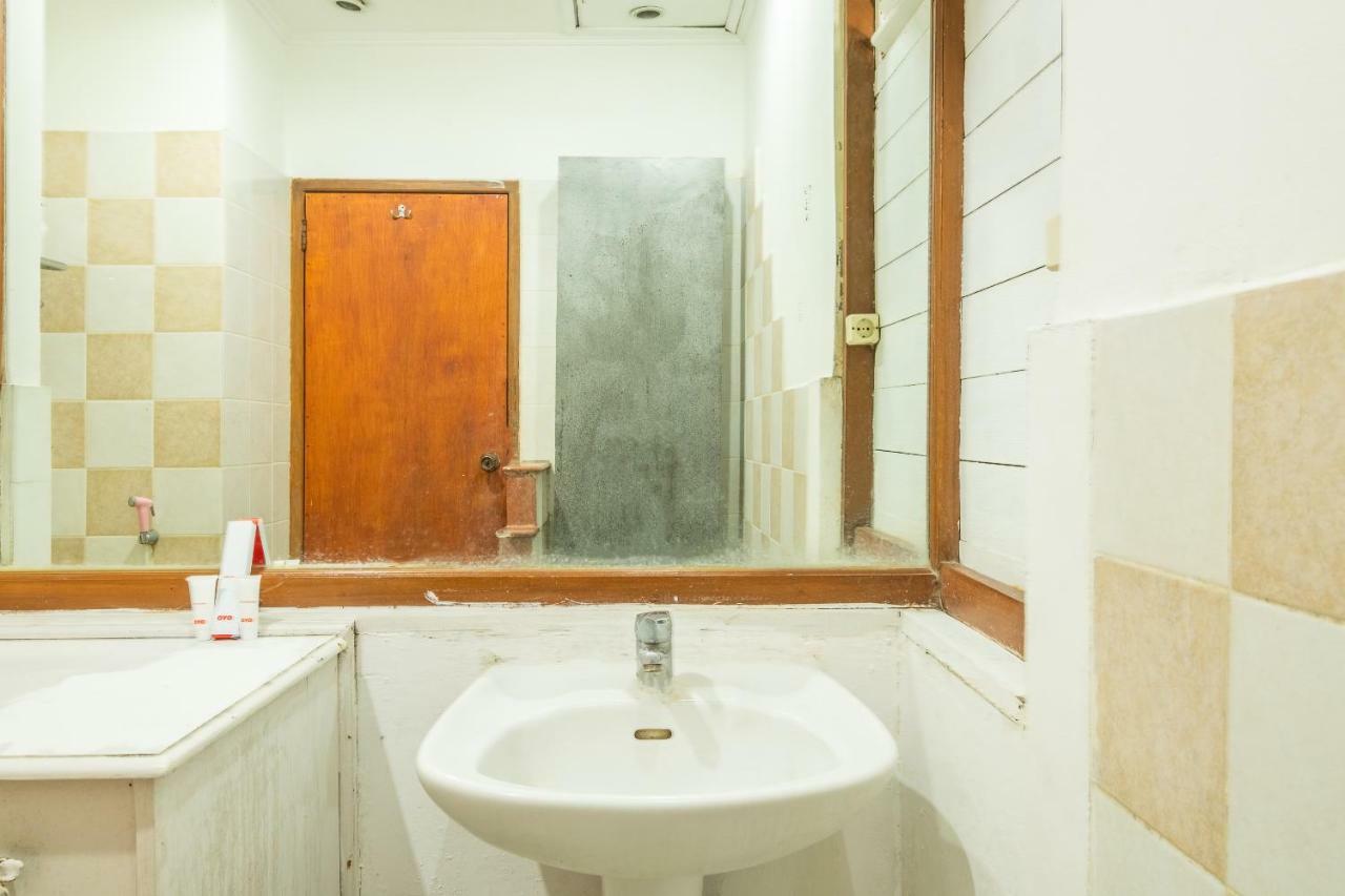 Oyo 1214 My Lagusa Hotel Cimaja Екстериор снимка