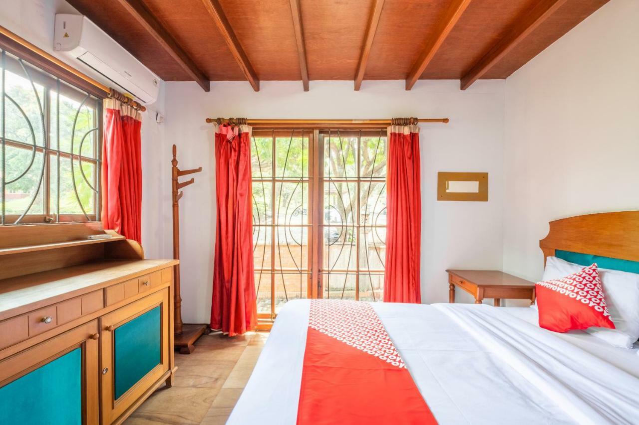 Oyo 1214 My Lagusa Hotel Cimaja Екстериор снимка