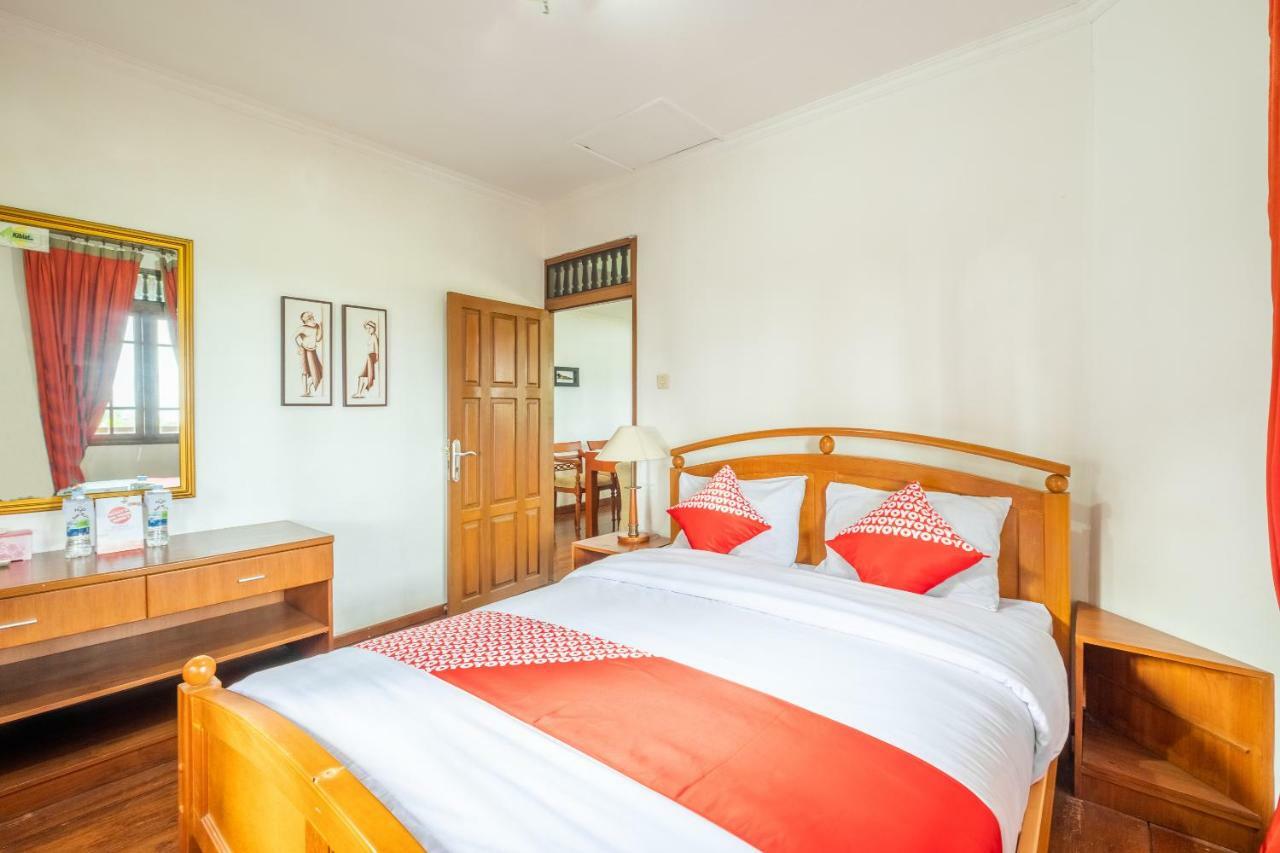 Oyo 1214 My Lagusa Hotel Cimaja Екстериор снимка